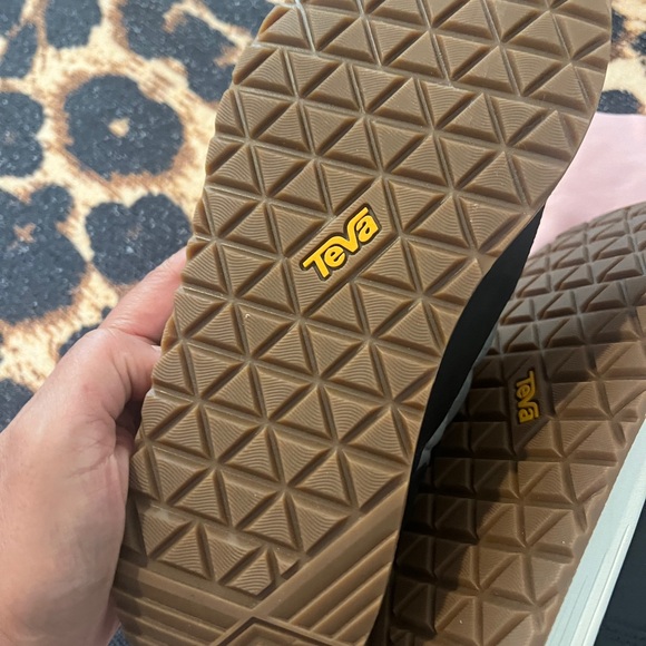 Teva  Women's Remember  Commute Lace Up shoes/boots, high top sneakers. NWOB - Picture 11 of 14